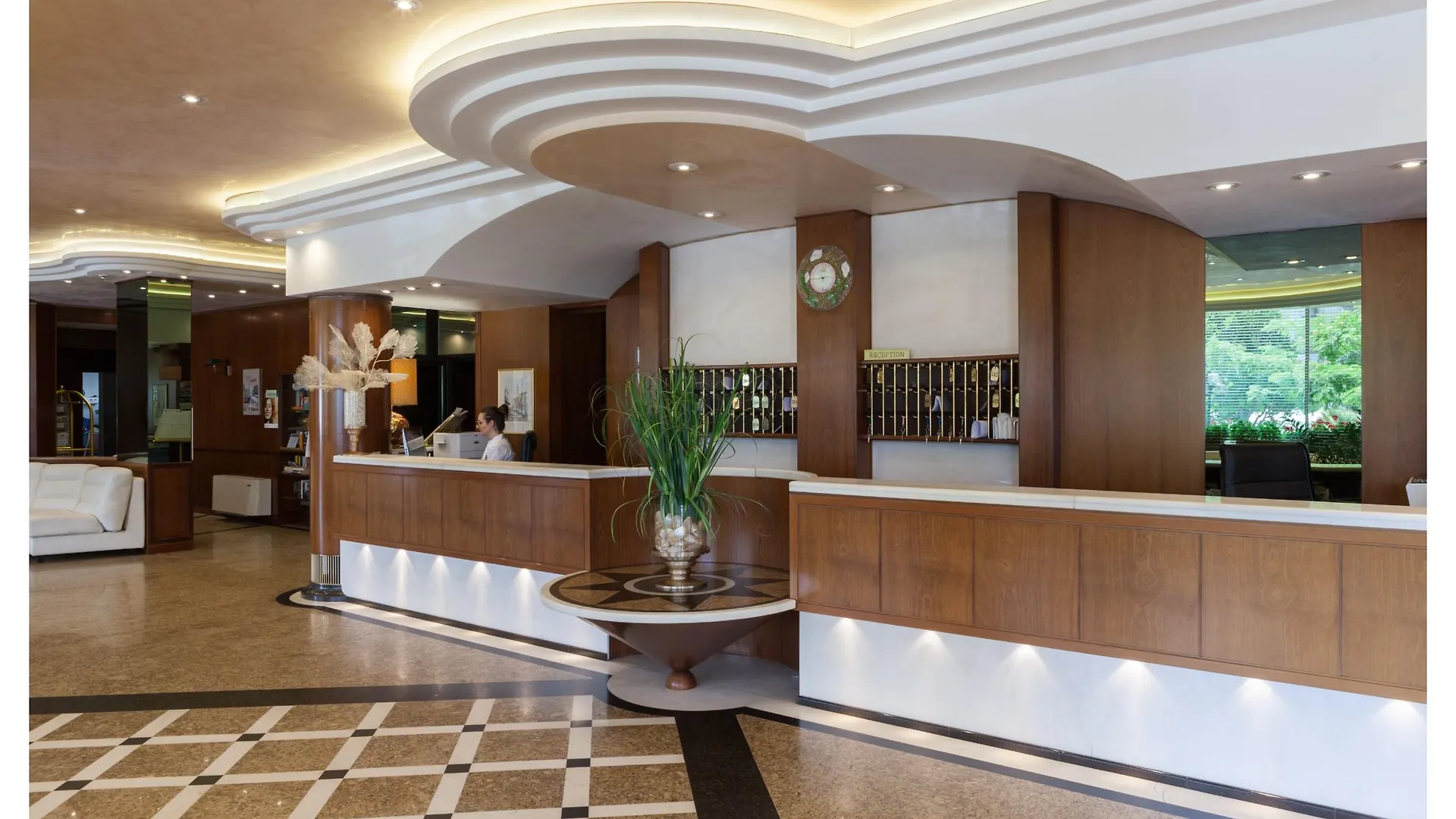 Hotel Bristol Sottomarina 4*,